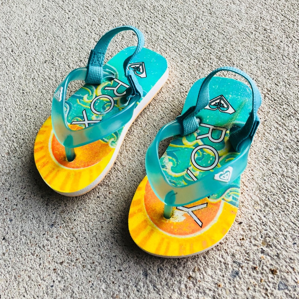 Roxy toddler girls flip flops sz: 5/6